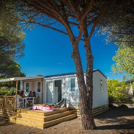 Camping Sunissim La Clape 4 By Locatour * Agde