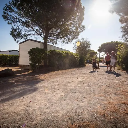 مكان تخييم Camping Sunissim La Clape 4 By Locatour